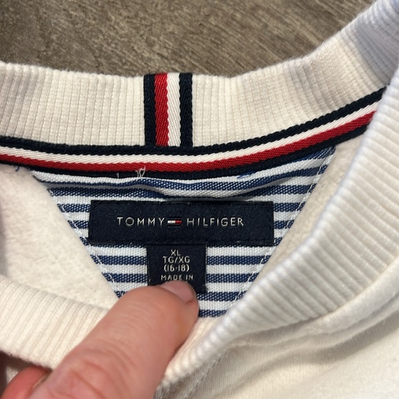 Tommy Hilfiger sweatshirt - Picture 4 of 5